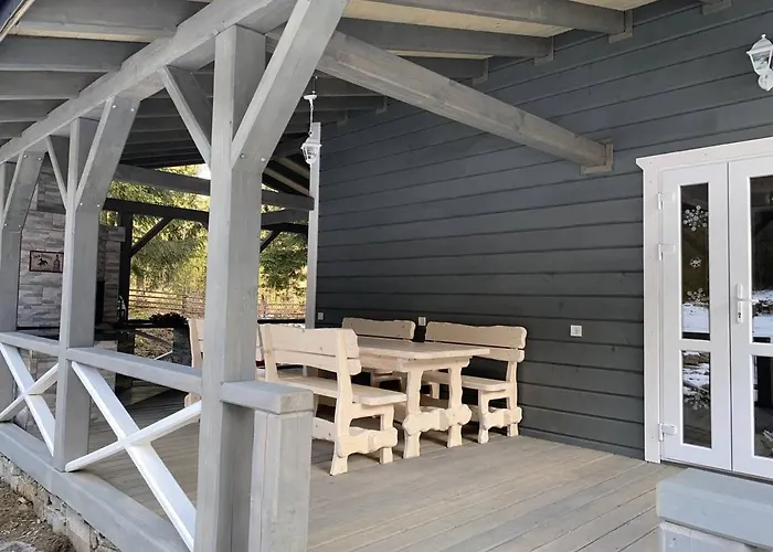 Tatil Evi дзембронія Dzembronya